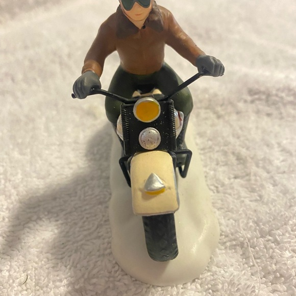 Harley-Davidson collectible Department 56 Ready For The Road - Picture 5 of 8
